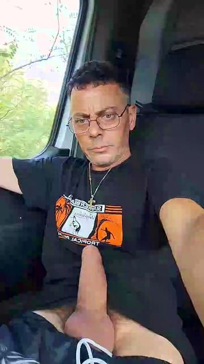 1TOROSEDUTO Live Image
