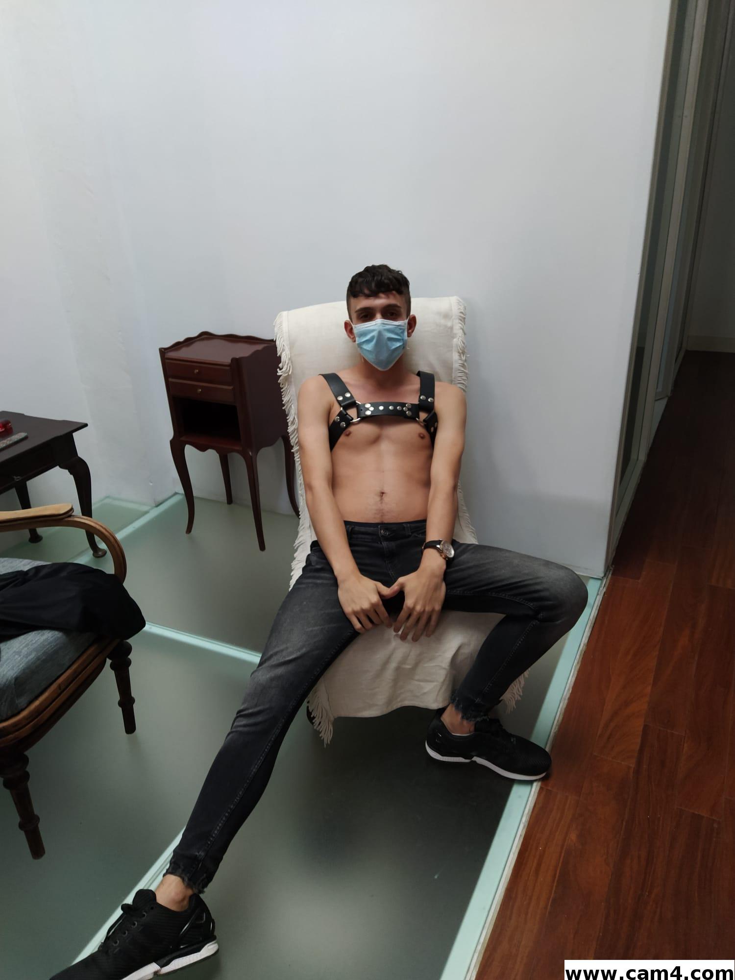 AlanBabi Live Image