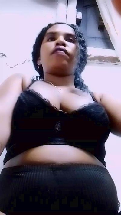 Antoinella34 Live Image