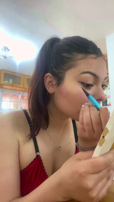 Lindabebe7 Live Image