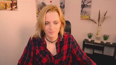 PeppyMia Live Image