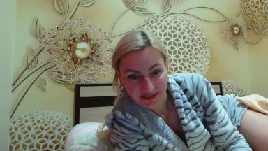 Yourrealgirl Live Image
