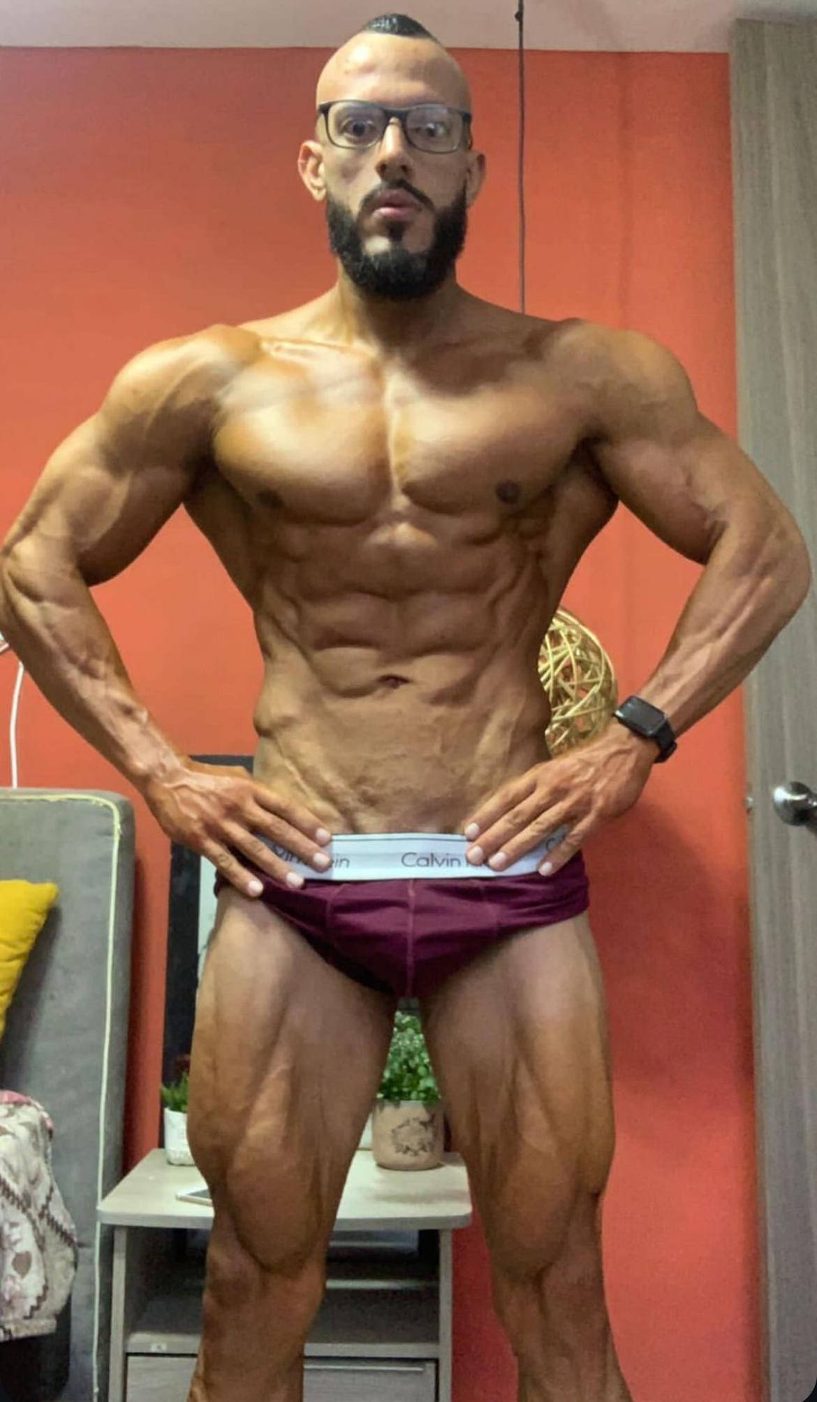 karymmusclets30 Live Image