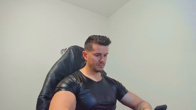 leathermaster92 Live Image