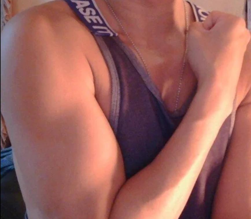 sfit23sexy Live Image