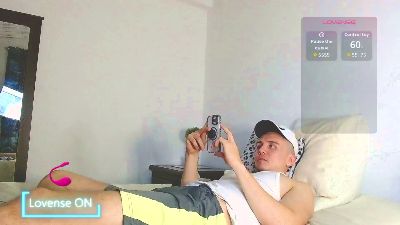 Adam_rivera live from Colombia