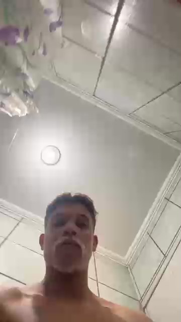 Bigodeloiro22 live from Brazil