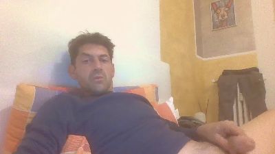 Bombasexiii85 live from Italy