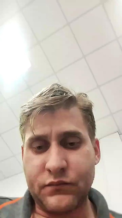 Carlos37374 live from Brazil