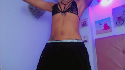 Chloe_Thunders_ live from Venezuela