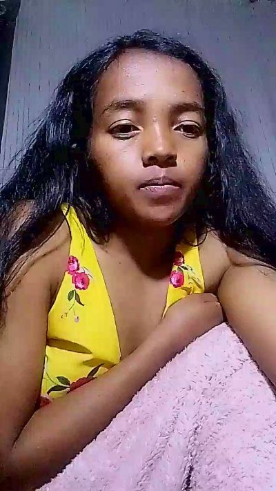Elisah7 live from Madagascar