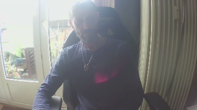 Goodmcluckbln live from Germany