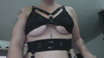 ItaLadySquirt live from Italy