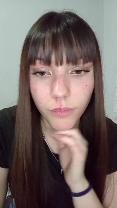 Lara_99_ live from Argentina