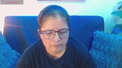 Linda_banks_ live from United States