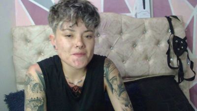 Megan222_ live from Colombia