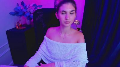 MiaAxel live from Serbia