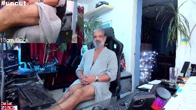 OnlineBossUK live from United Kingdom