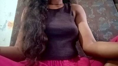 Riya_khan03 live from United States
