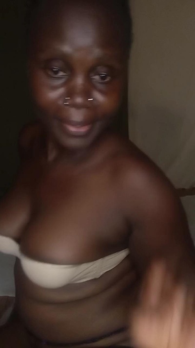 Rynee_04 live from Kenya