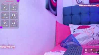 Samanta_pink live from Italy