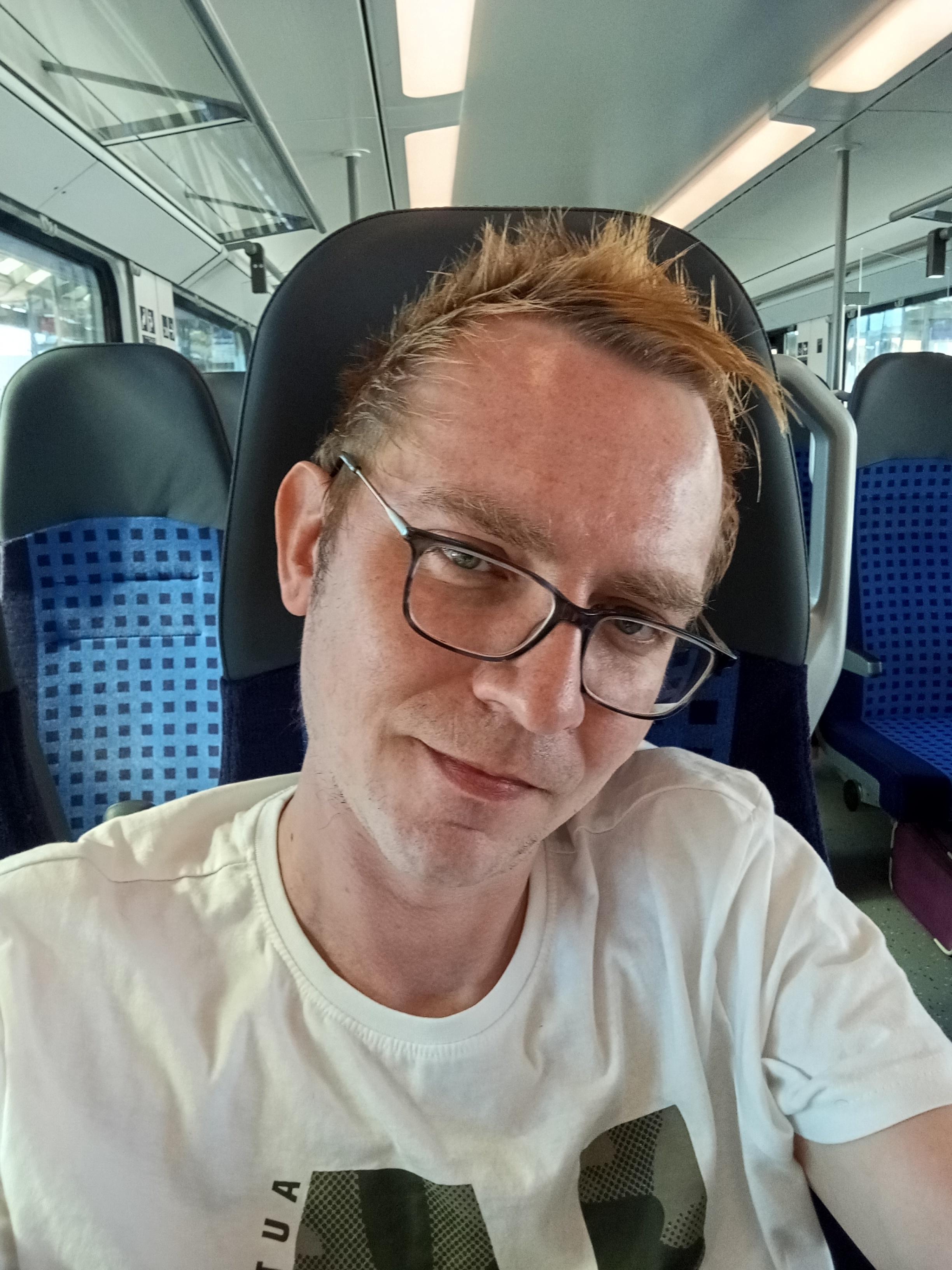 Splashfmbrb live from Germany