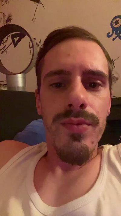 Theo95_ live from France
