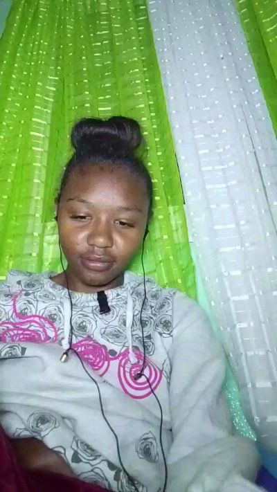 Vannyah2 live from Madagascar