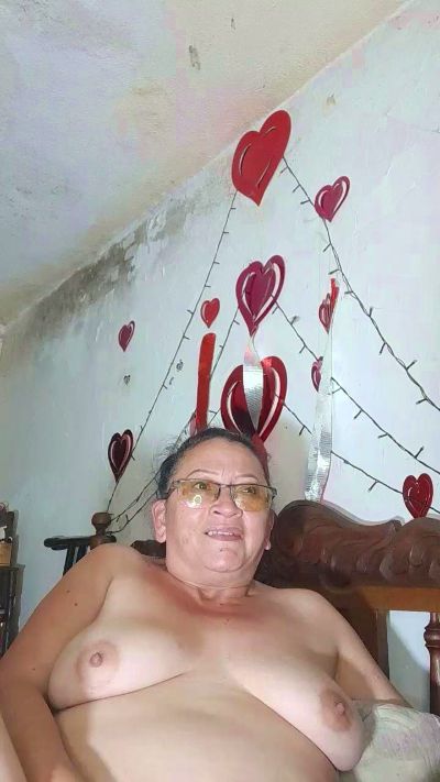 Vivianmature live from Italy