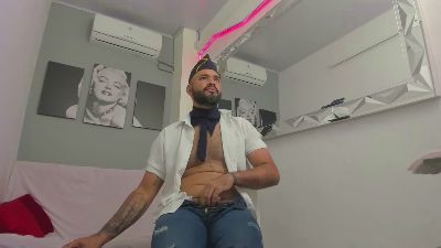 ZaneCros live from Colombia