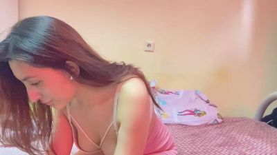 ZellaGamble live from United Kingdom