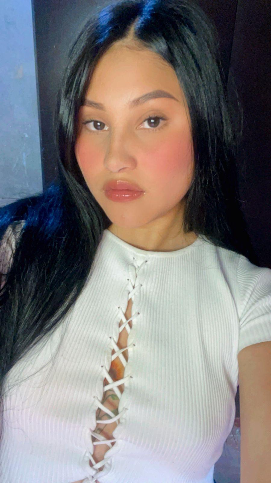 _Little_Ivy live from Australia