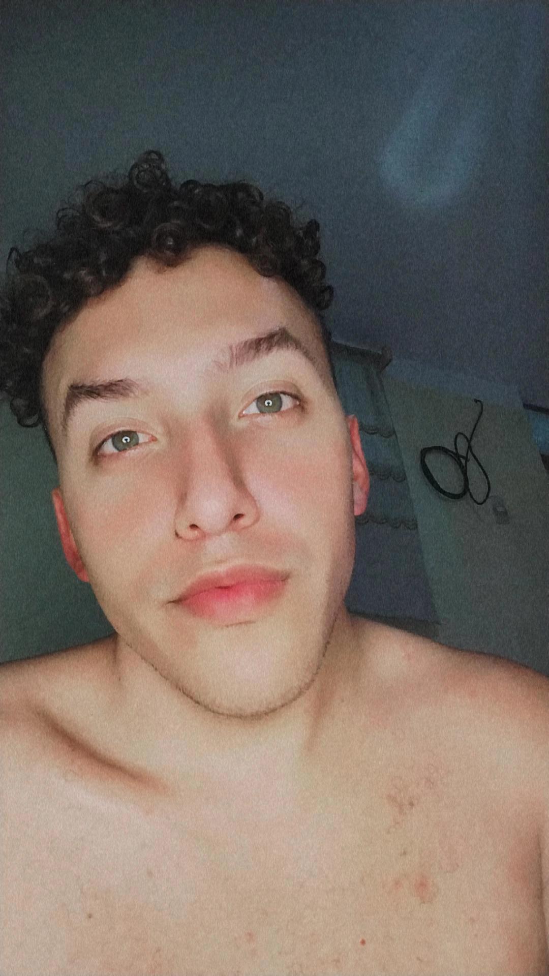 david_666hot live from Peru