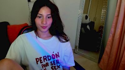 ivanna_essis live from Colombia