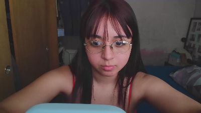 lolaa51 live from Argentina