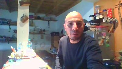 petiso37 live from Argentina