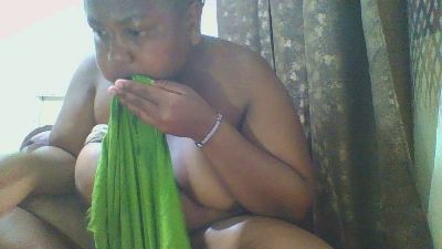 prettynasty8 live from Kenya
